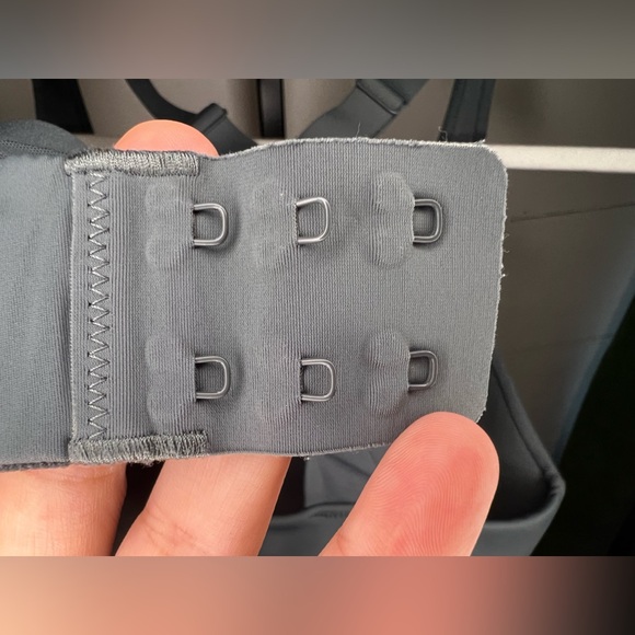 Athleta High Impact Sports Bra - Picture 5 of 8